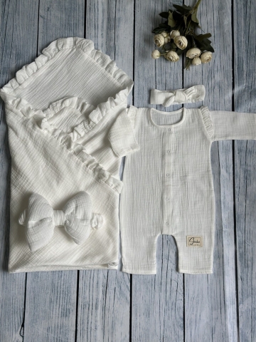 Купить оптом 335-М. Комплект из детского комбинезона,  р 56 и конверта муслин, хлопок 100% 90/90 см, молочный в Подольске