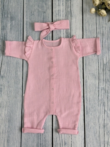 Купить оптом 336-Р. Комбинезон с повязкой для девочки из муслина, хлопок 100%, размеры 56,62,68, розовый в Подольске